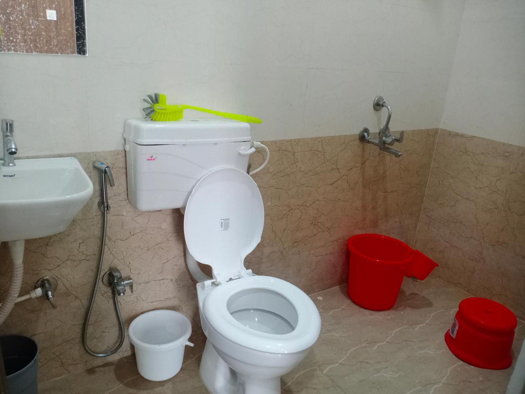 Hotel Soham Palace Ujjain Exteriör bild